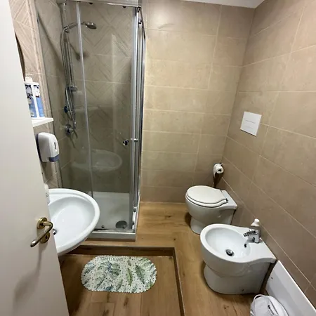 Guest house Maxi Center *